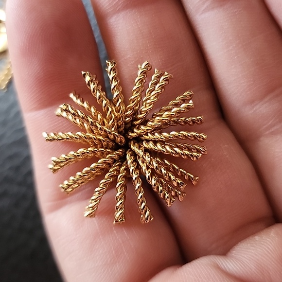 VTG brooch & clip earring set - Picture 8 of 12